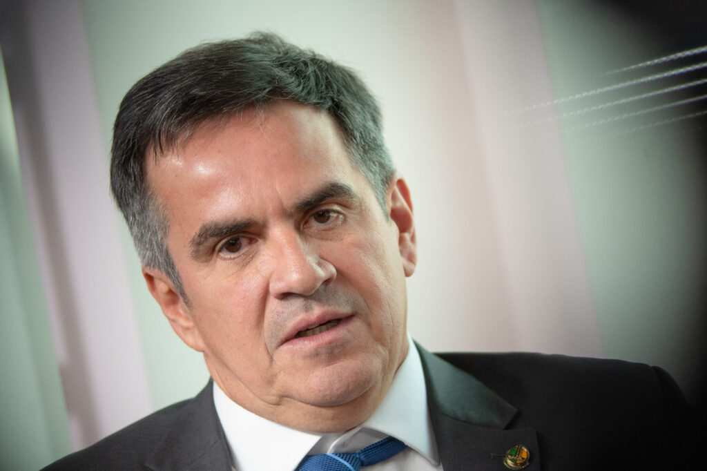 “dia-triste”,-diz-ciro-nogueira-sobre-prisao-domiciliar-de-bolsonaro