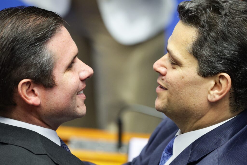 congresso-encara-ir,-anistia-e-polarizacao-alta-no-retorno-do-recesso