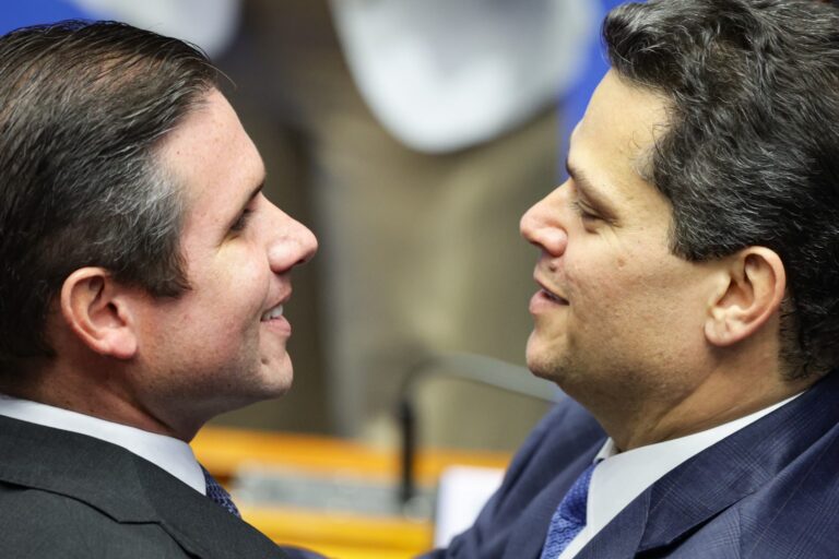 congresso-encara-ir,-anistia-e-polarizacao-alta-no-retorno-do-recesso