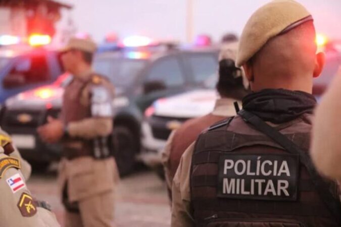 denuncia-de-carcere-termina-com-3-suspeitos-mortos-e-pm-ferido-na-ba