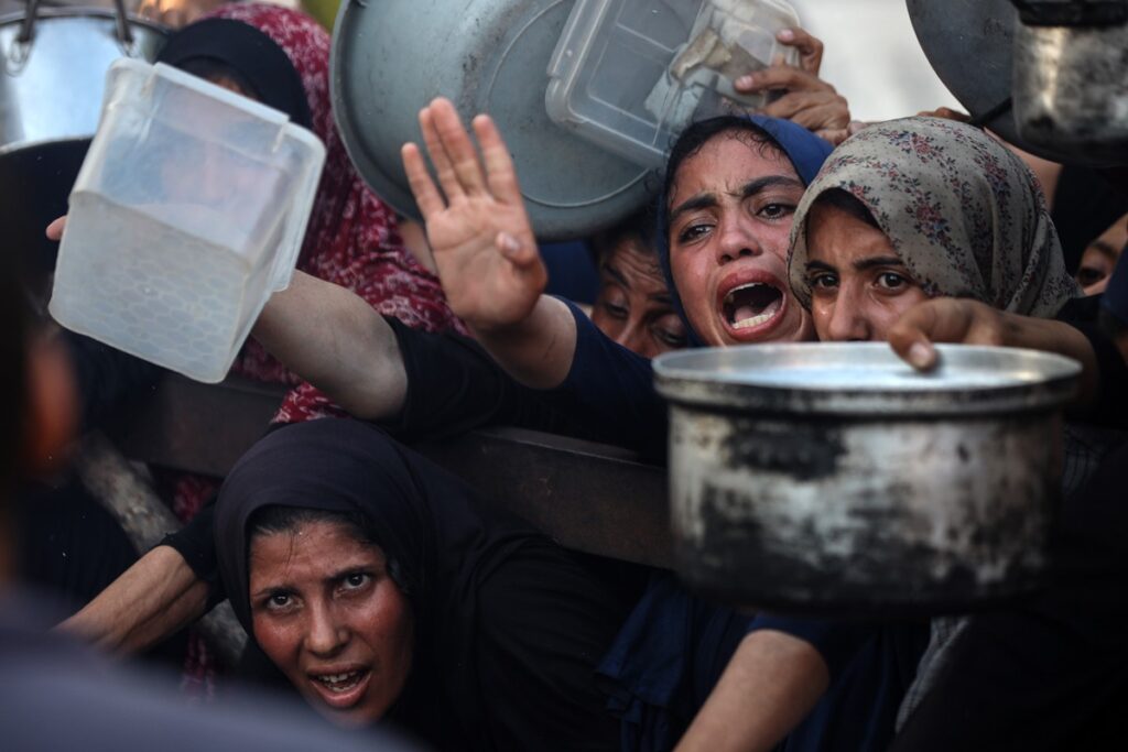 caminhao-de-ajuda-humanitaria-capota-e-mata-20-na-faixa-de-gaza