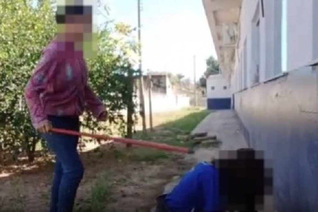 agressao-brutal-em-escola-foi-inspirada-em-tribunal-do-crime.-video