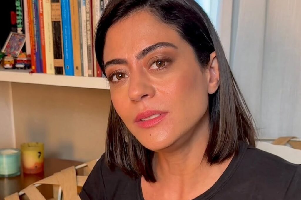 carol-castro-se-pronuncia-apos-ataques-de-bolsonaristas:-“estudem”