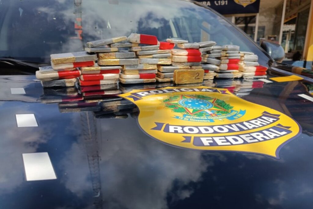 prf-apreende-cerca-de-40-kg-de-ouro-em-altamira,-no-para