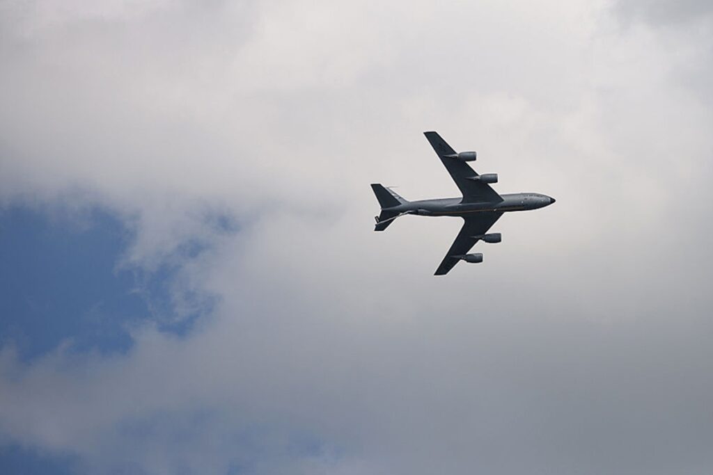 pmdf-vai-ao-aeroporto-jk-apos-aviao-desviar-rota-por-ameaca-de-bomba