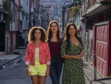 “tres-gracas”,-substituta-de-vale-tudo,-promete-nao-aderir-ao-realismo-fantastico