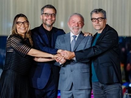 lula-recebe-wagner-moura-e-kleber-mendonca-filho-para-exibicao-de-“o-agente-secreto”