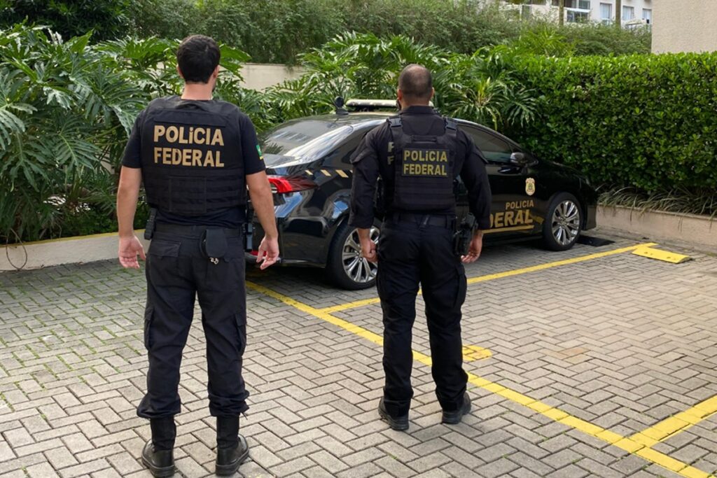 vendedor-de-diplomas-falsos-tenta-usar-morador-de-rua-como-“laranja”