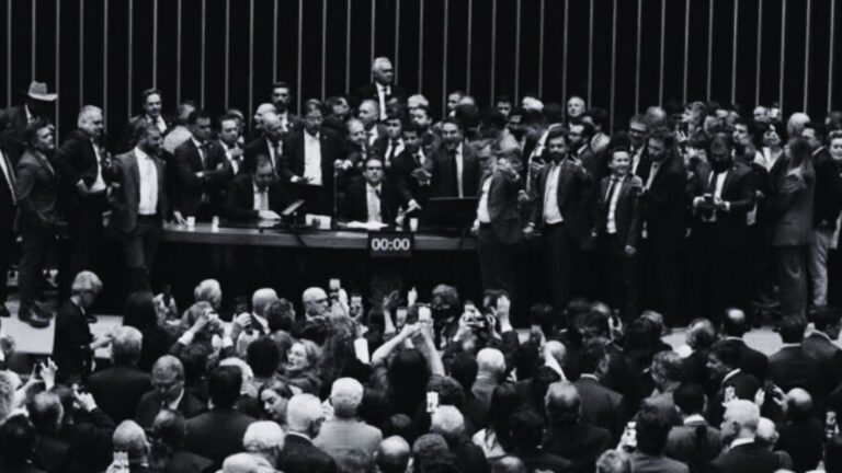 ​o-papel-do-congresso-e-a-politica-de-narrativas-no-brasil