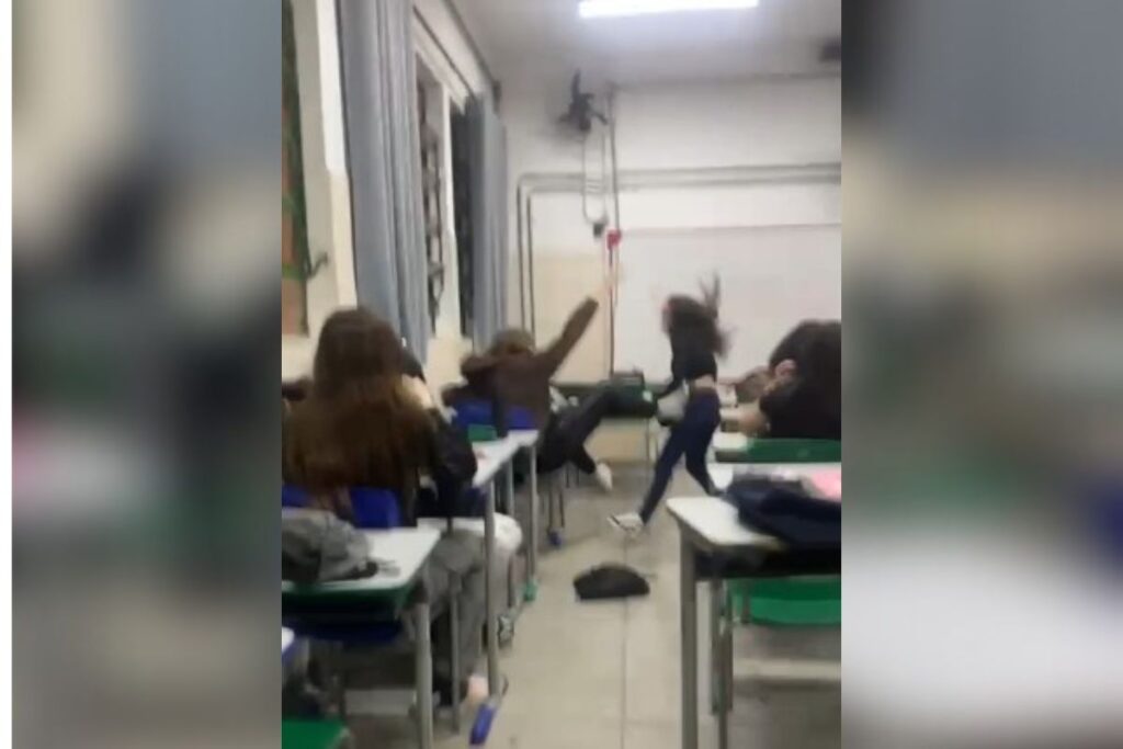 agressao-com-tesoura:-estudantes-ja-haviam-brigado-por-mesa-em-escola
