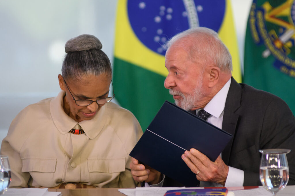 lula-tenta-barrar-desmonte-ambiental,-mas-licenca-especial-preocupa