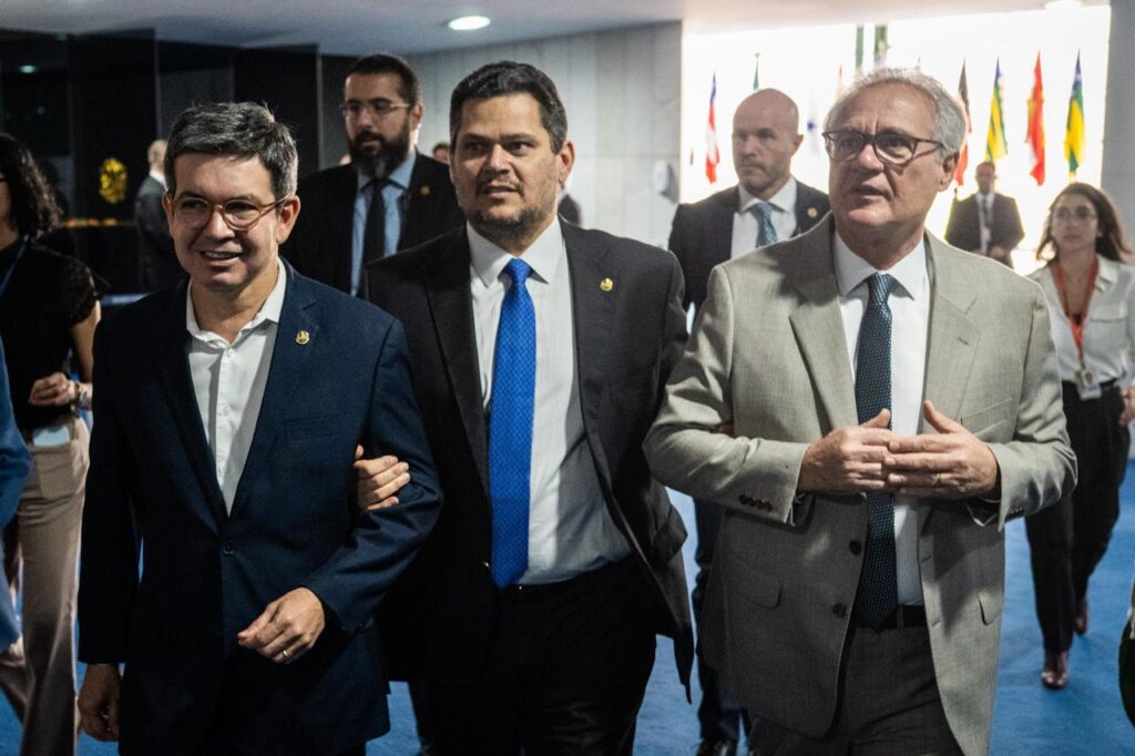 motim-da-oposicao:-alcolumbre-sai-fortalecido-e-mais-proximo-de-lula