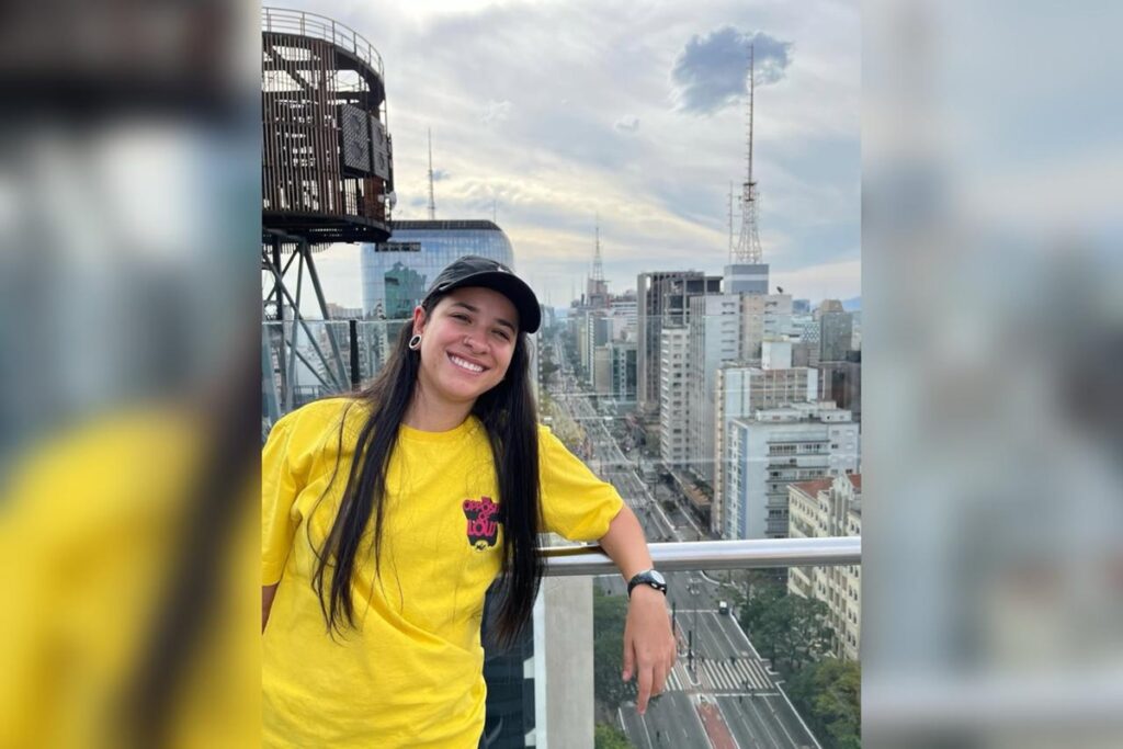 apos-uso-excessivo-de-vape,-jovem-e-diagnosticada-com-cancer-aos-27