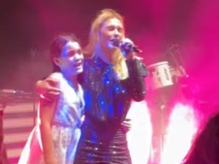 neta-de-preta-gil-canta-com-carolina-dieckmmann-e-rouba-a-cena-em-festa-de-ewbank-e-gagliasso
