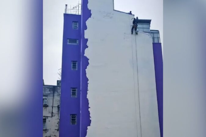 mural-com-personagem-da-netflix-comeca-a-ser-apagado-apos-levar-multa