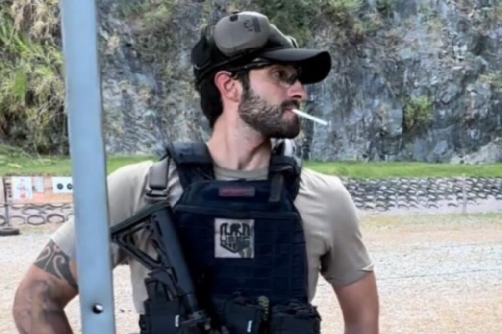 cac-que-atirou-de-cobertura-e-solto-e-aguarda-julgamento-em-liberdade