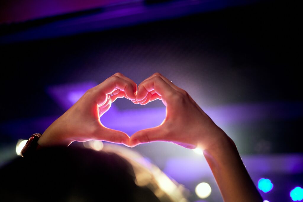 voce-ama-ou-idealiza?-o-que-seu-signo-revela-sobre-suas-paixoes