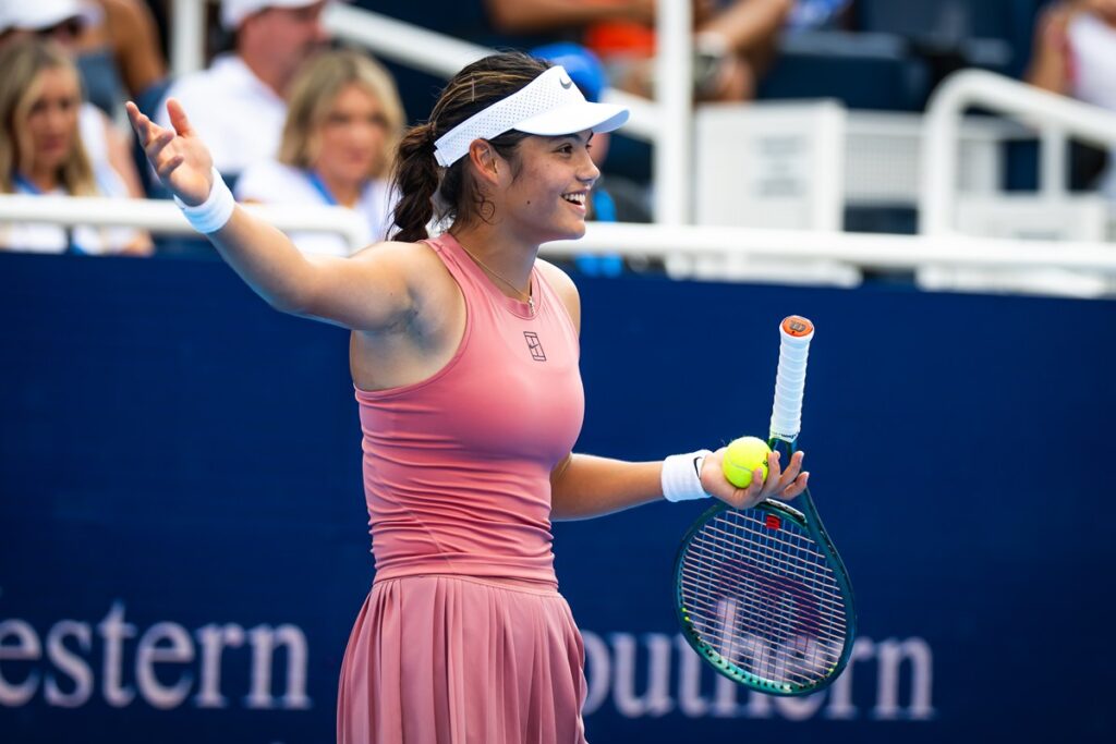 video:-rival-de-sabalenka-pediu-para-crianca-ser-expulsa-de-estadio