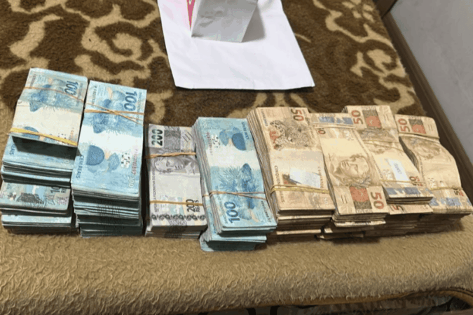 ultrafarma:-auditor-acusado-de-receber-propina-viajou-a-paraiso-fiscal
