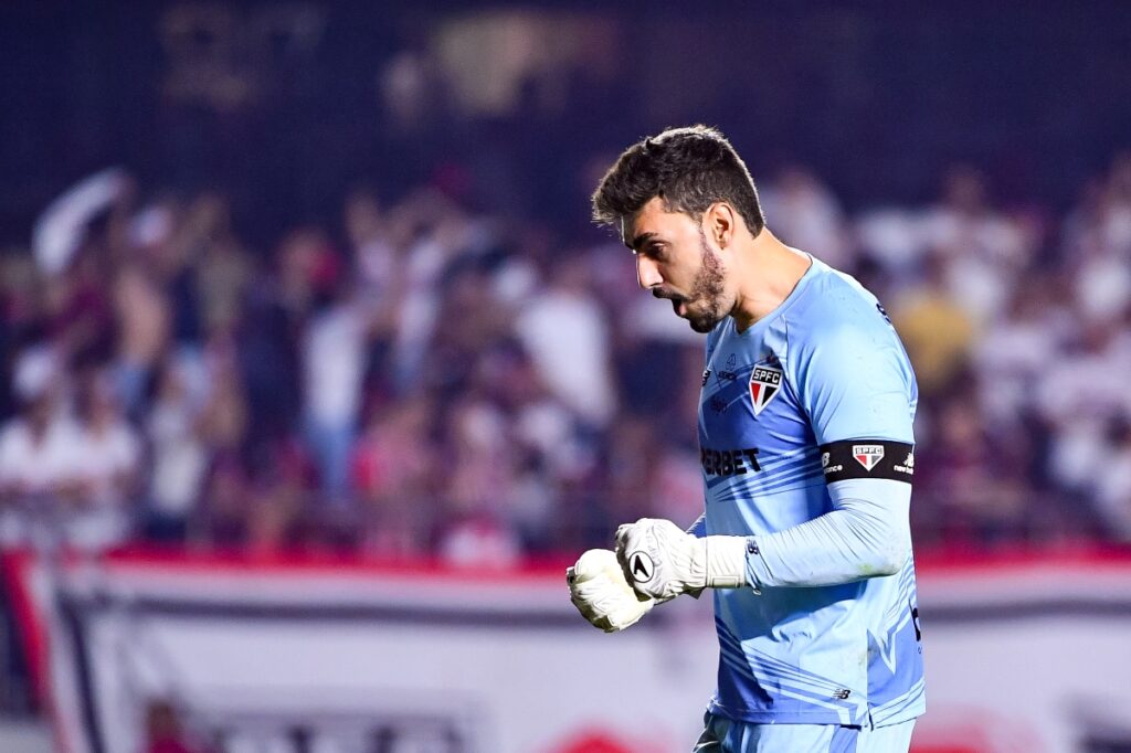 atletico-nacional-perde-dois-penaltis-e-empata-com-sao-paulo