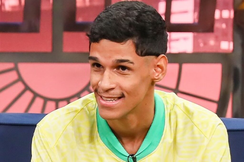 luva-de-pedreiro-e-internado-e-namorada-atualiza-estado-de-saude