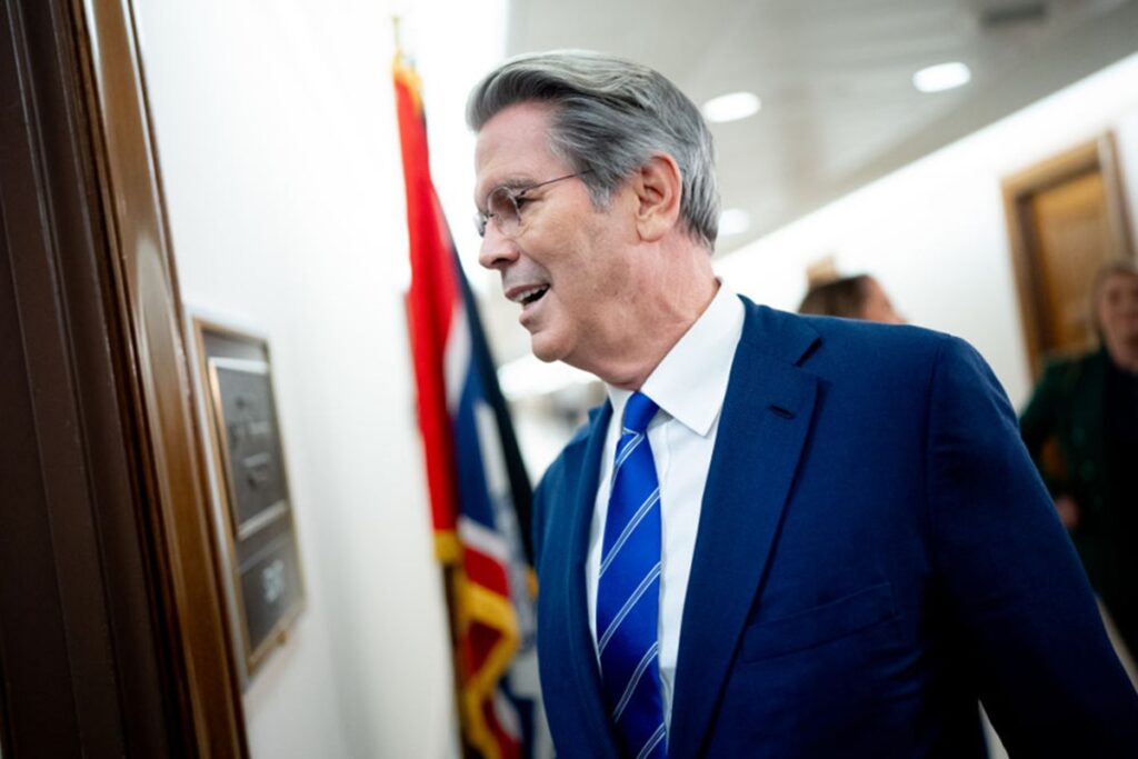 eua:-secretario-do-tesouro-defende-corte-de-juros-pelo-fed-em-setembro