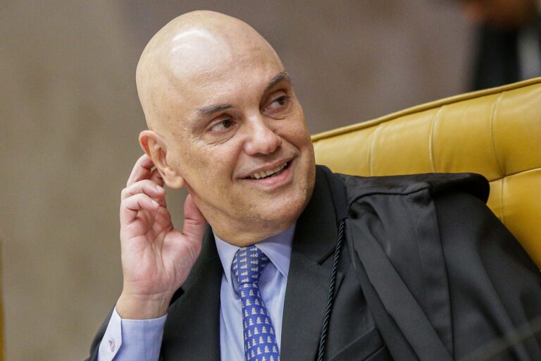 o-que-um-deputado-do-pl-conversou-com-moraes-no-stf