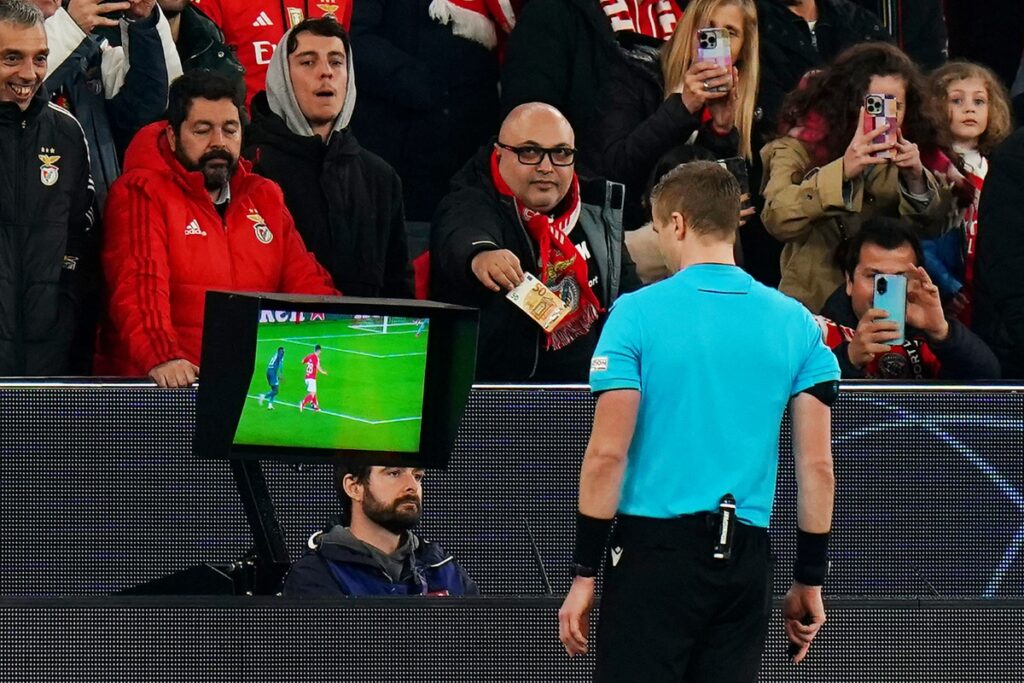 federacao-espanhola-implementa-tecnologia-de-revisao-de-lances;-veja