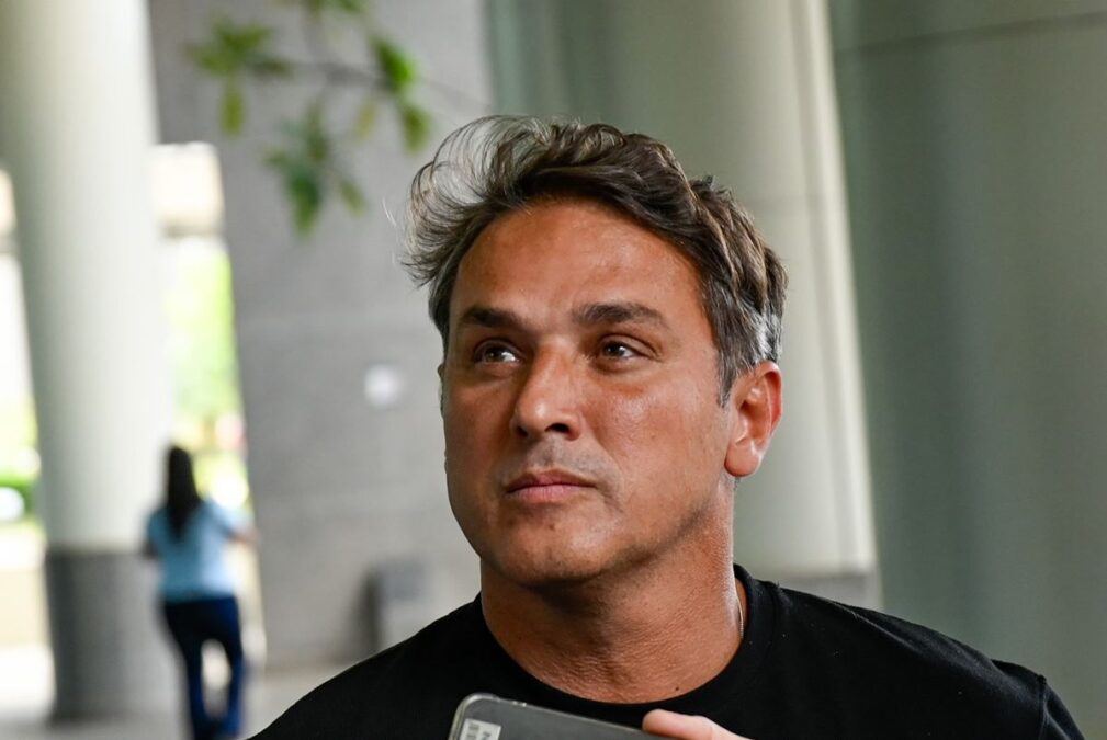 Zucco visita Bolsonaro e diz que ele está com “saúde debilitada”