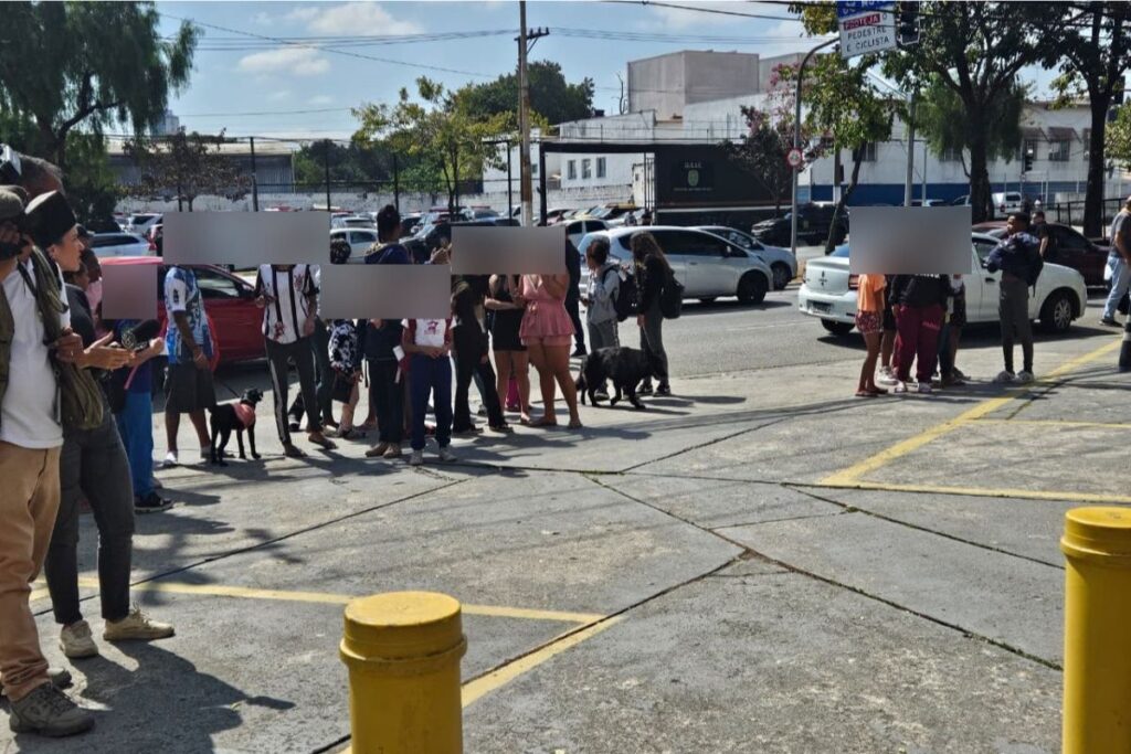 “solta-o-hytalo”:-criancas-pedem-liberdade-de-influencer-em-delegacia