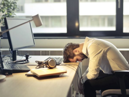 o-que-e-“rust-out”-e-como-ele-se-diferencia-da-sindrome-de-burnout?