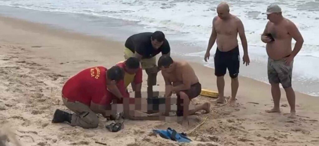 video:-homem-morre-afogado-na-praia-em-joao-pessoa