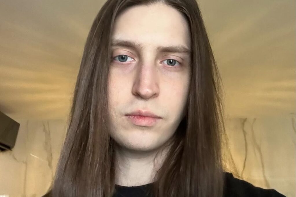 felca-relata-sofrimento-emocional-ao-investigar-abusos:-“escuridao”