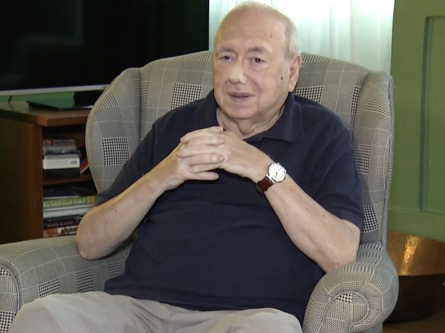 Luis Fernando Verissimo é internado na UTI com princípio de pneumonia