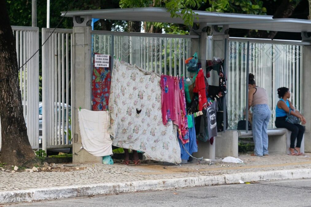 Câmara de Londrina aprova PL que proíbe moradores de rua na cidade