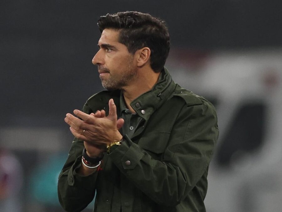 Técnico do Palmeiras, Abel Ferreira coloca futuro no Palmeiras nas mãos da família