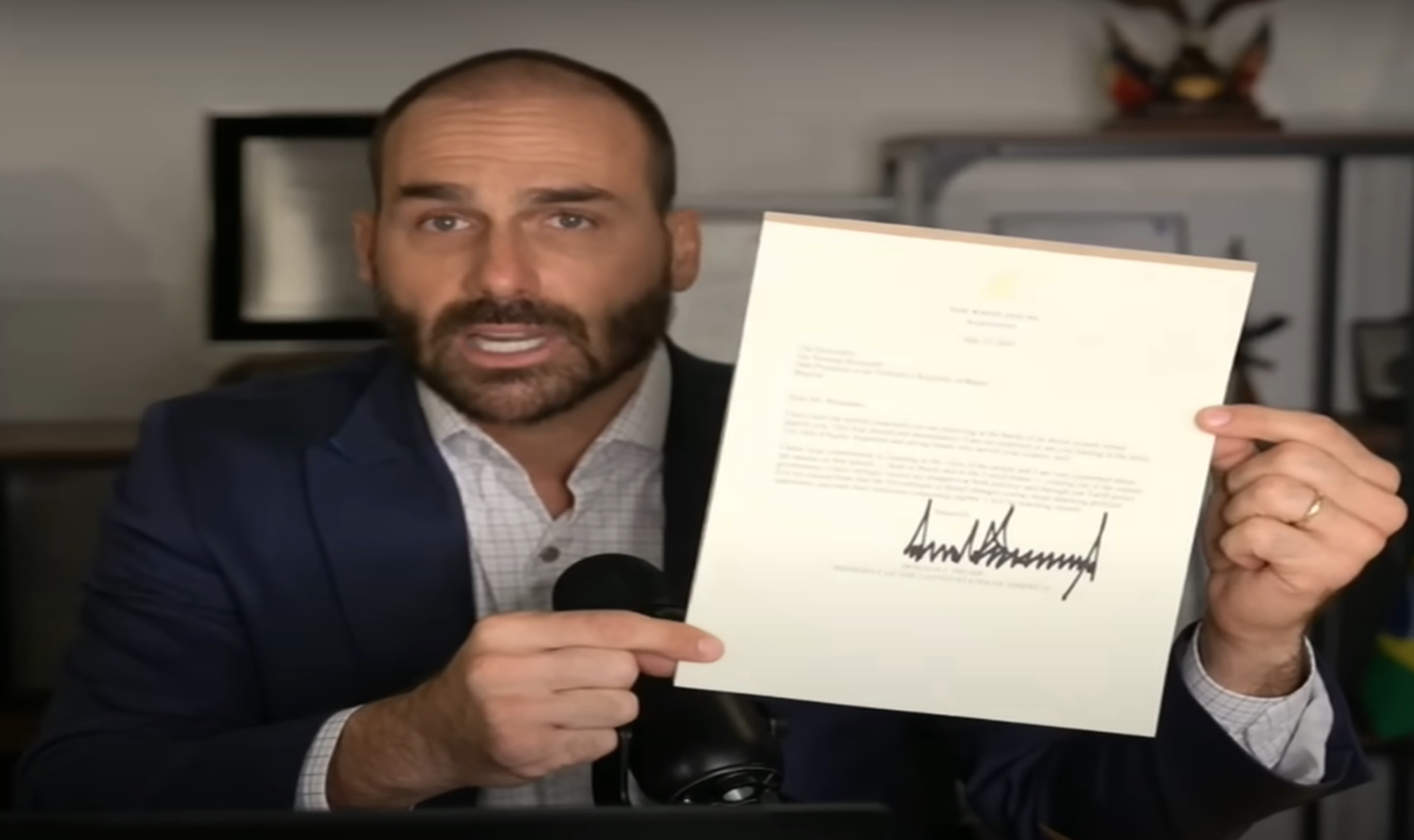 Eduardo Bolsonaro agradece Trump por carta enviada ao pai: “Trará grande alegria”