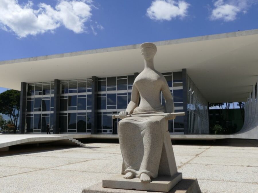 Flávio Dino impede restrições decorrentes de atos estrangeiros a empresas ou órgãos brasileiros