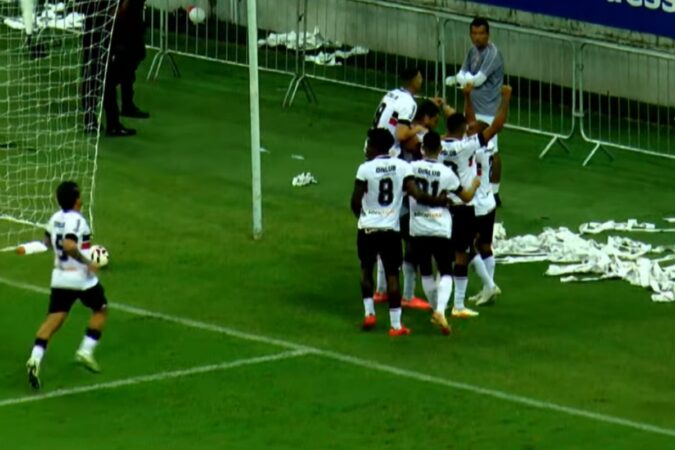 confira-o-resultado-de-santa-cruz-e-altos-nas-oitavas-da-serie-d