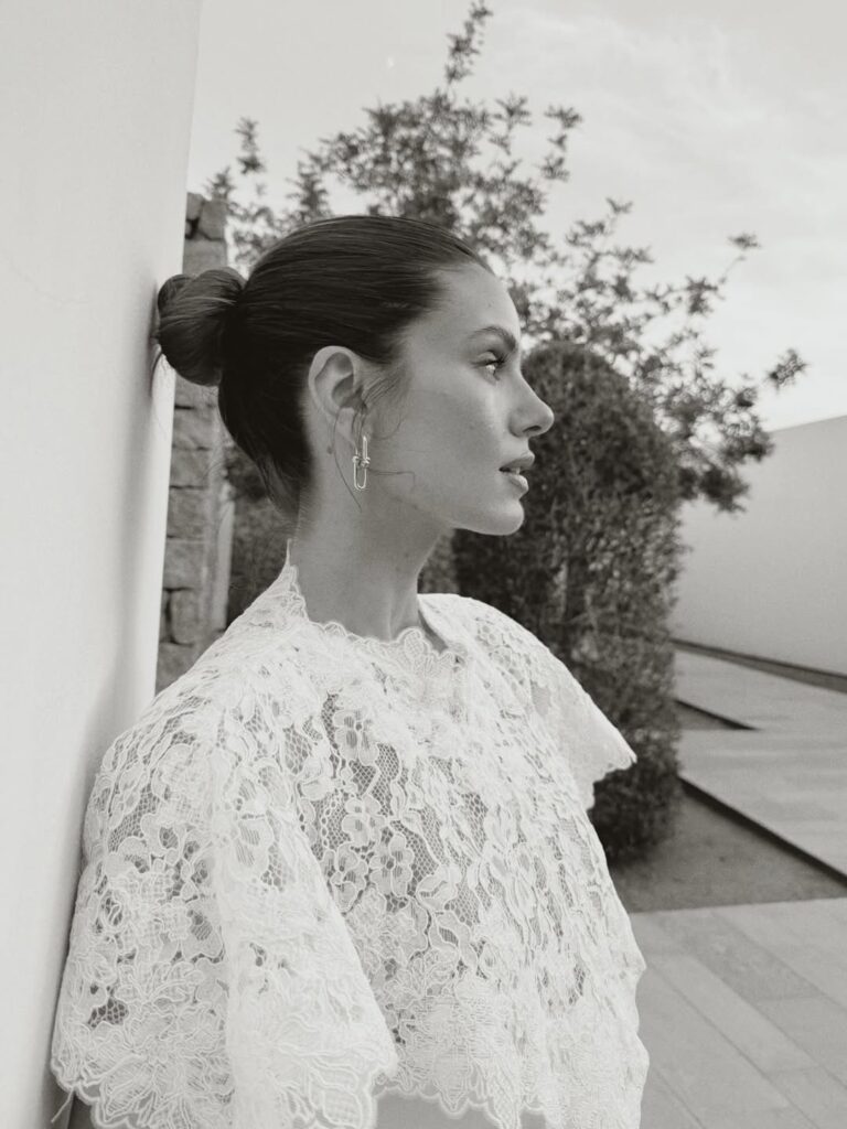 camila-queiroz-e-klebber-toledo-compartilham-detalhes-da-viagem-a-ibiza