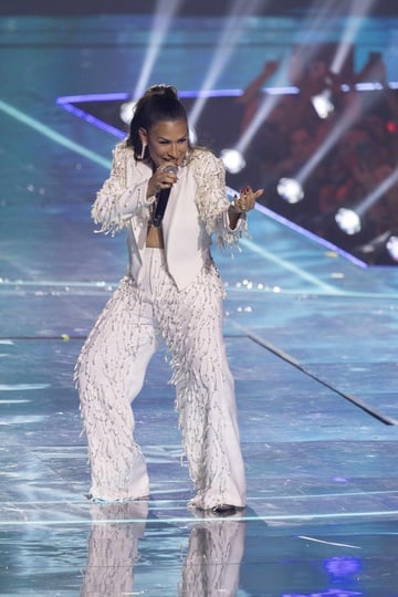 em-entrevista-ao-portal-leodias,-simone-mendes-comemora-auge-solo-e-adianta-novidades