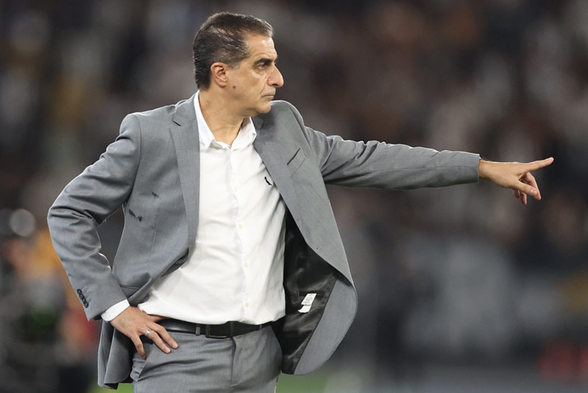 Renato Paiva aponta insatisfação após eliminação do Fortaleza