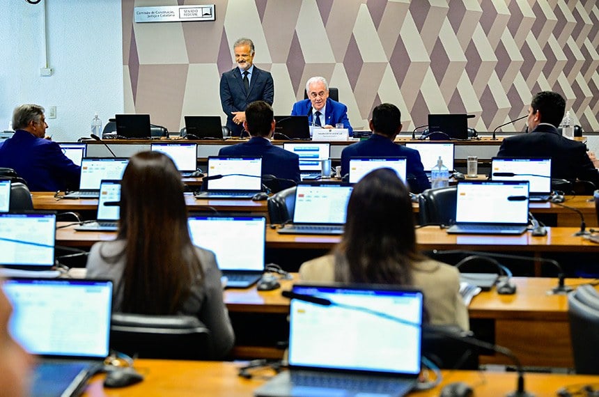 ccj-do-senado-aprova-criacao-do-voto-com-comprovante-impresso