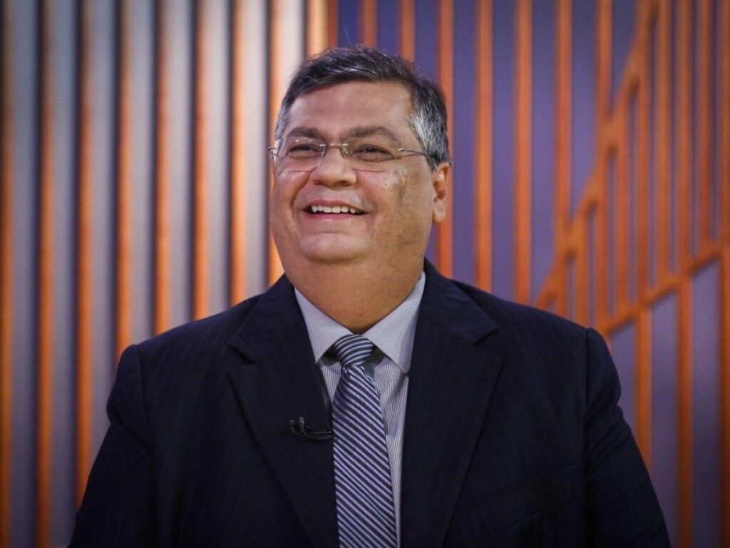 “nao-sabia-que-era-tao-poderoso”,-diz-dino-sobre-queda-de-acoes-apos-decisao-do-stf