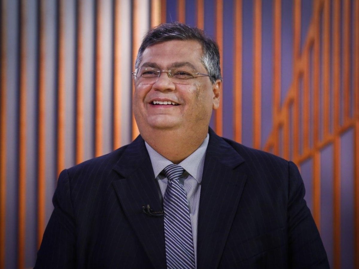 “Não sabia que era tão poderoso”, diz Dino sobre queda de ações após decisão do STF