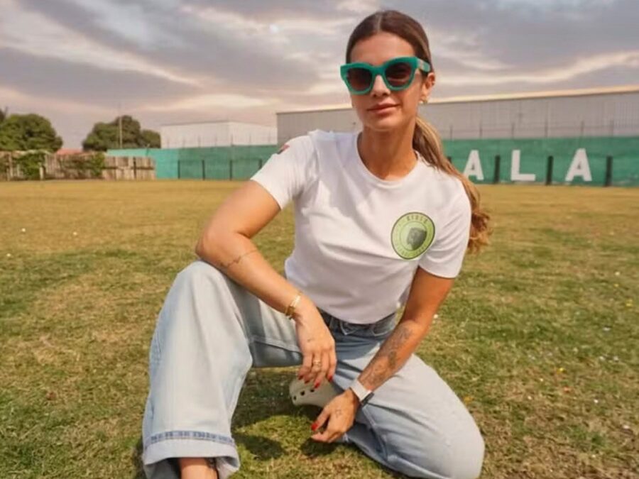 Médica explica agravamento da psoríase de Kelly Key após diagnóstico de Covid-19