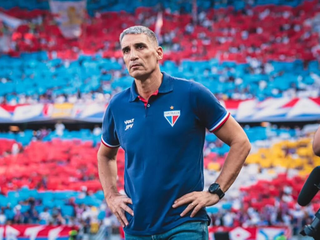 santos-avanca-negociacao-com-vojvoda,-mas-filho-de-tite-sera-interino-contra-o-bahia