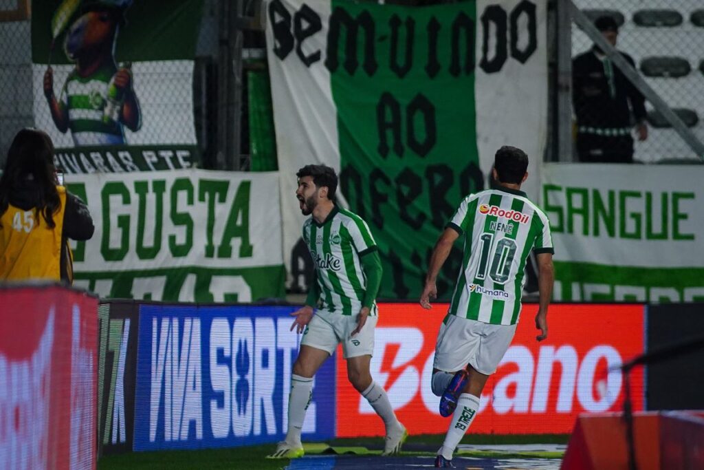com-dois-gols-em-15-minutos,-juventude-vence-o-vasco-no-brasileirao
