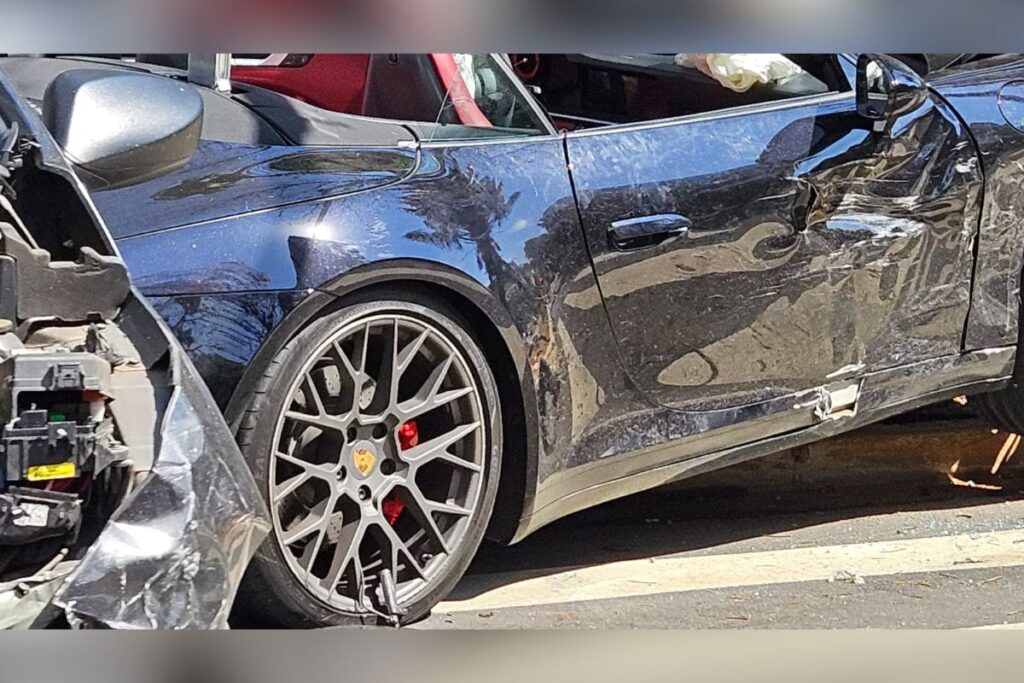 gato-preto-levou-2-multas-por-excesso-de-velocidade-em-apenas-5-min