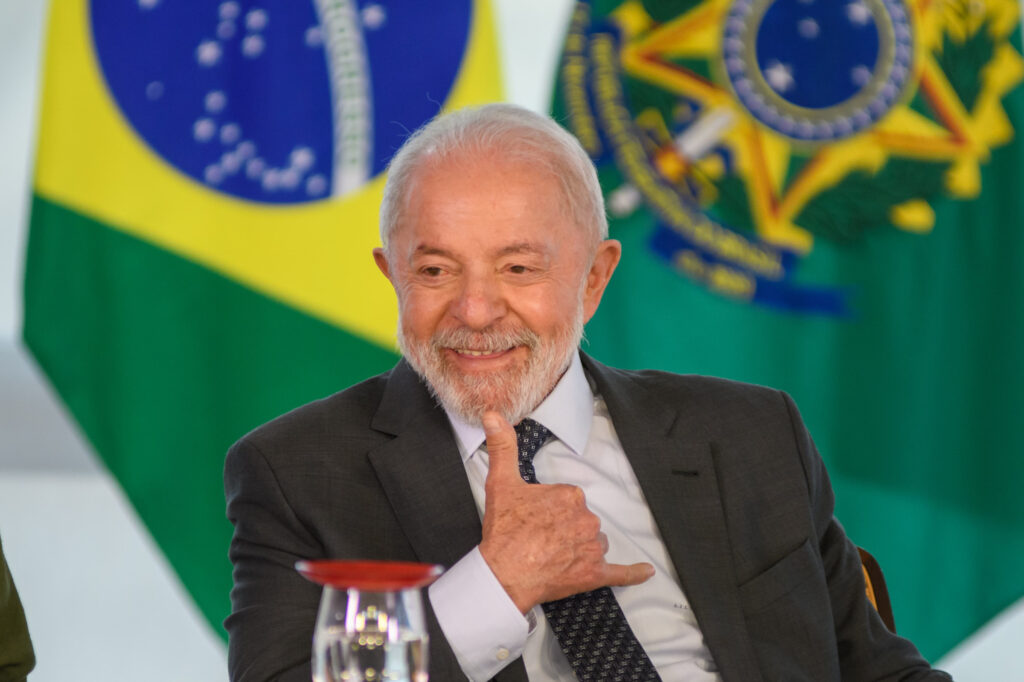 quaest:-lula-lidera-todos-os-cenarios-de-1o-e-2o-turnos-para-2026